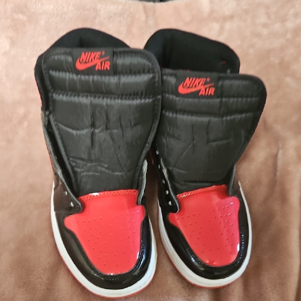 Nike Kids Black and Red Air Sneakers